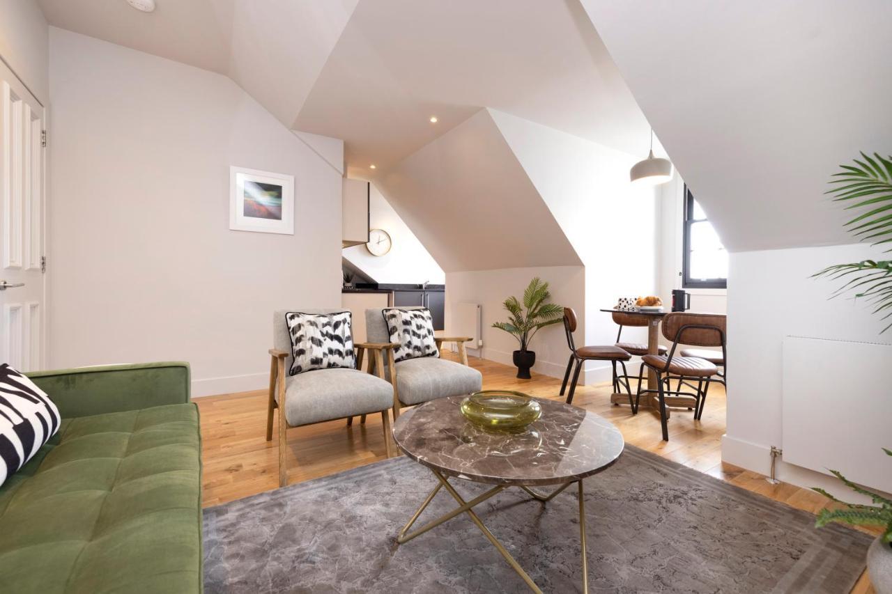 Joivy Luxury Flat Near Edinburgh Castle Lägenhet Exteriör bild